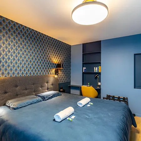 Guestready - Glamourous Getaway In The 20th Arr. * Paris